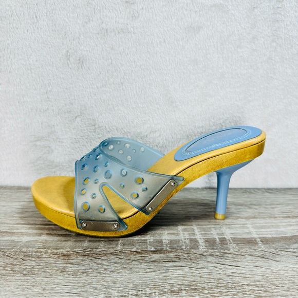 FIONI Clothing Shoes - Fioni Baby Blue Vinyl High Heel Wood Sole Sandals Y2K 90s Women’s 6.5
